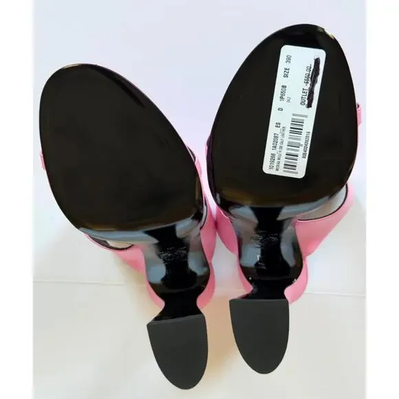 Versace Medusa Head Leather Baby Pink Sandals 9 US (39 Euro) 1019266 NIB $1100